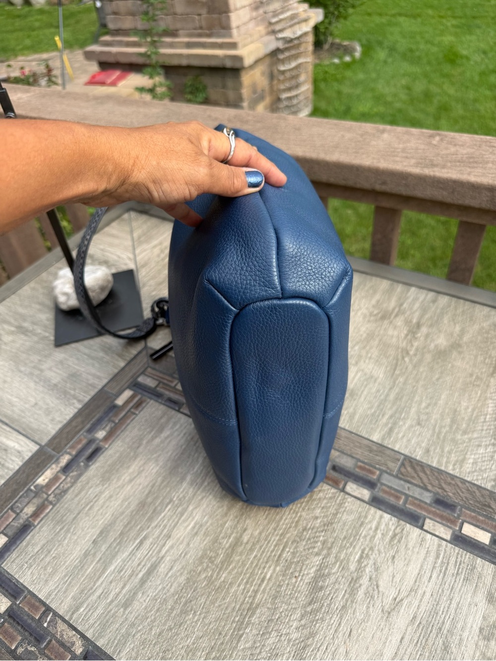 EUC G.I.L.I. (Got It Love It) pebbled leather slouchy hobo Blue bag - Picture 5 of 10